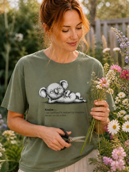Person wearing the Faffle & Co Koalm Tee in moss